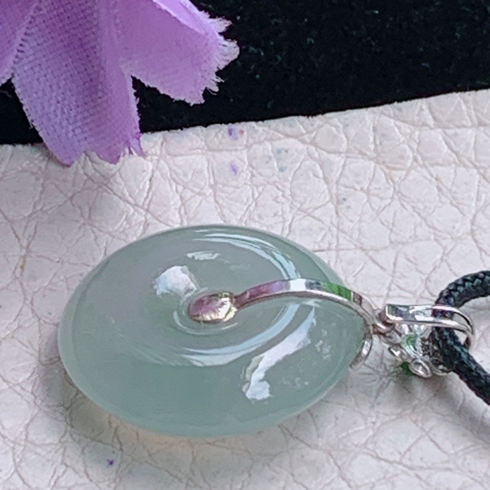 zz3实拍26.8*19.5*6天然缅甸翡翠冰透平安扣吊坠 镶金玉扣锁骨坠