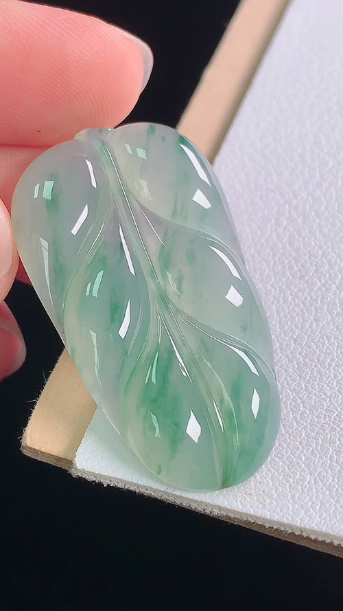 ️冰飘花叶子，无裂，尺寸:34.9-19.4-4.4mm