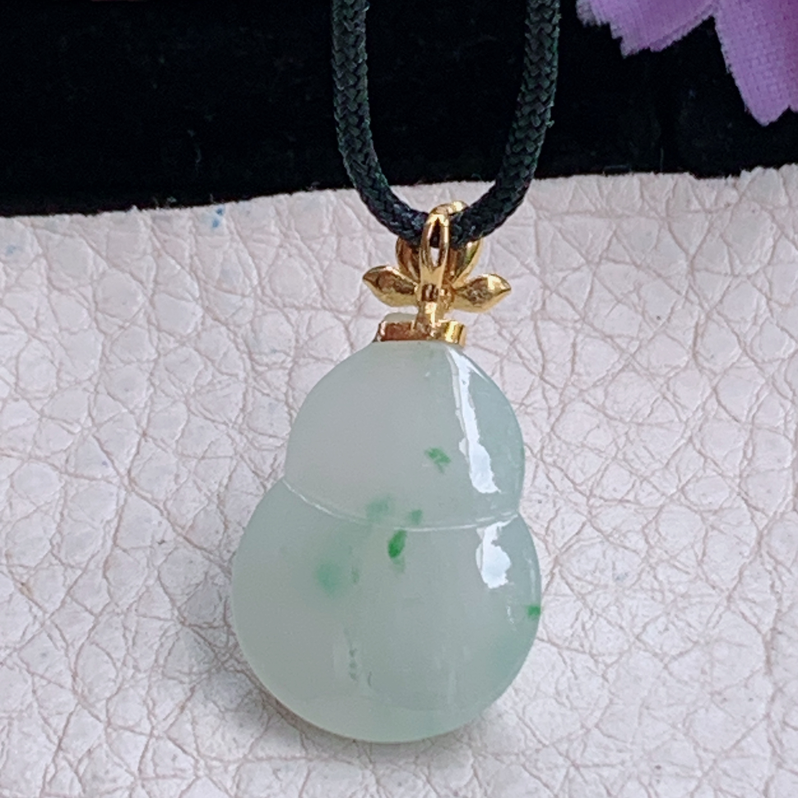 zz3实拍连金28*15.8*7天然缅甸翡翠冰飘花胡芦吊坠 镶金福禄毛衣坠