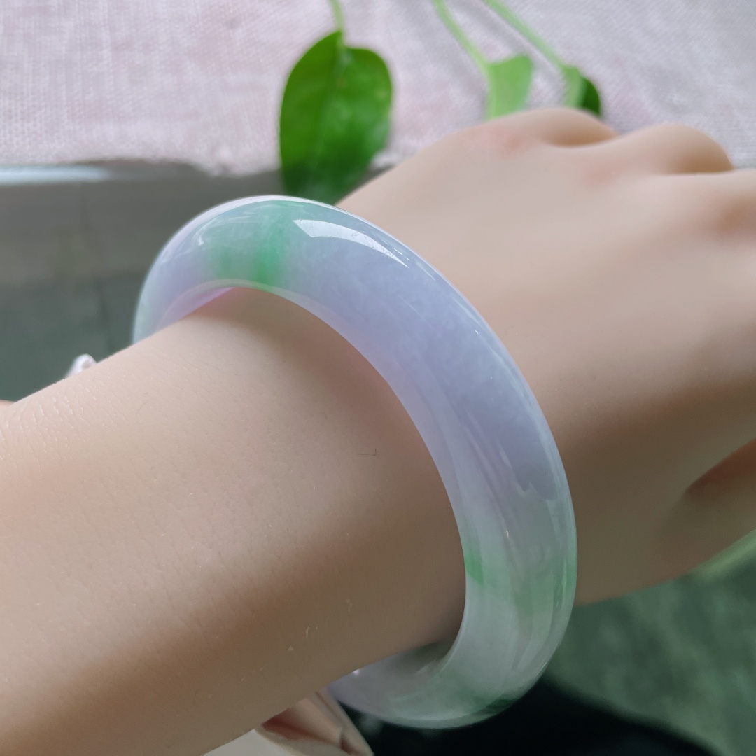 57.8/12.9/9.8春带彩正圈，肉质细腻干净，种老，国色天香，倾国倾城，无裂，ss50443a