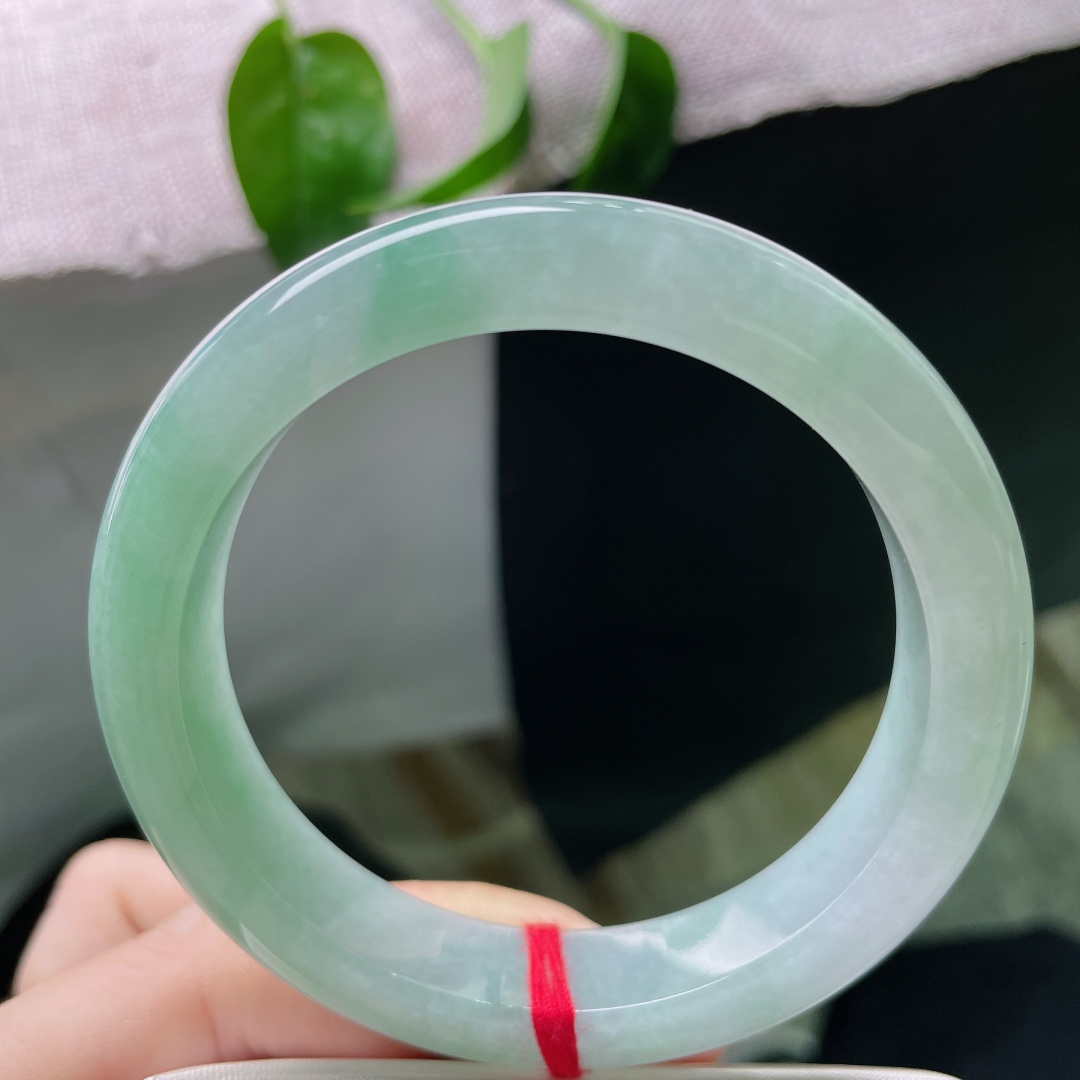 56.8/12.2/8.7淡春彩正圈，风华自生，感，是自带滤镜的翠。无裂，ss50869a