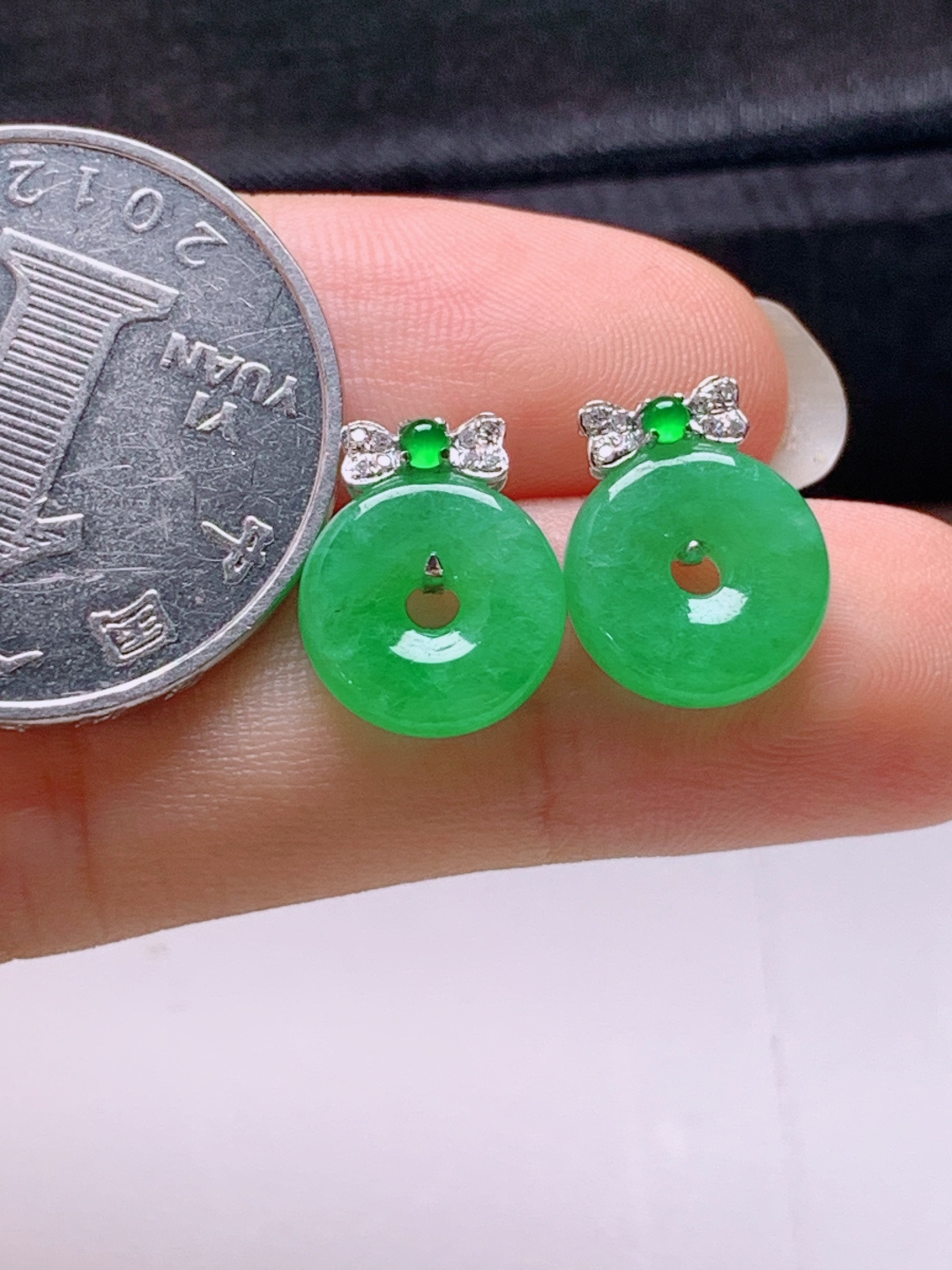 ️ 冰阳绿甜甜圈耳钉，无裂色阳，裸石10.5-3.6，ss50182a