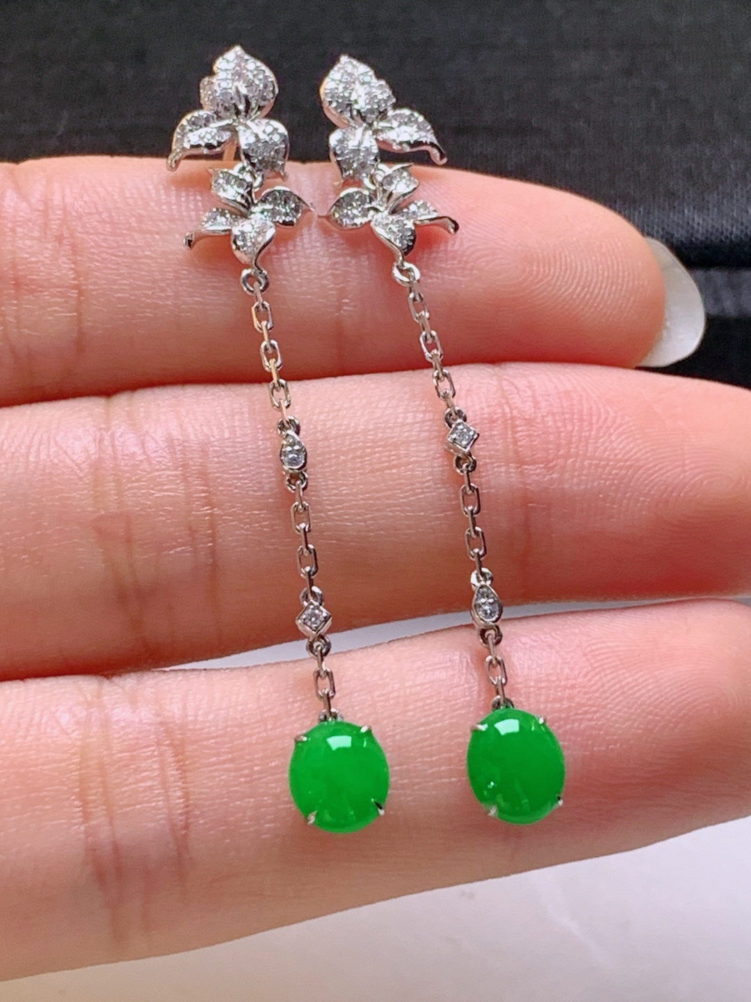 ️ 冰阳绿旦面耳坠，色阳水润，裸石6.3-5.4-2.5