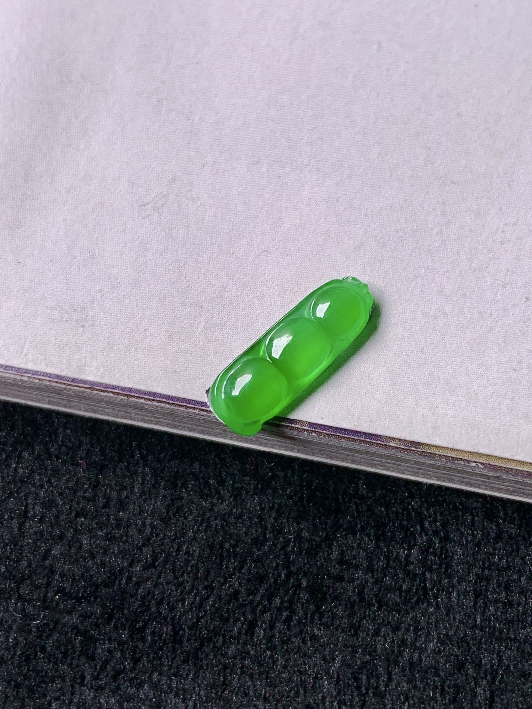 ️冰绿福豆，色泽浓艳，0417尺寸13.6*4.5*2.3