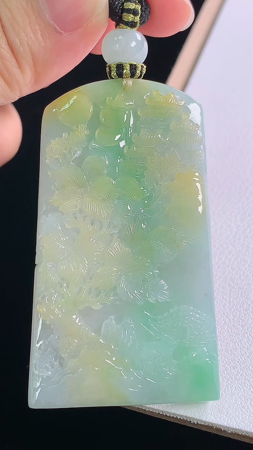 ️三彩山水牌，无裂，尺寸:64.7-56.2-33.2-7.3mm