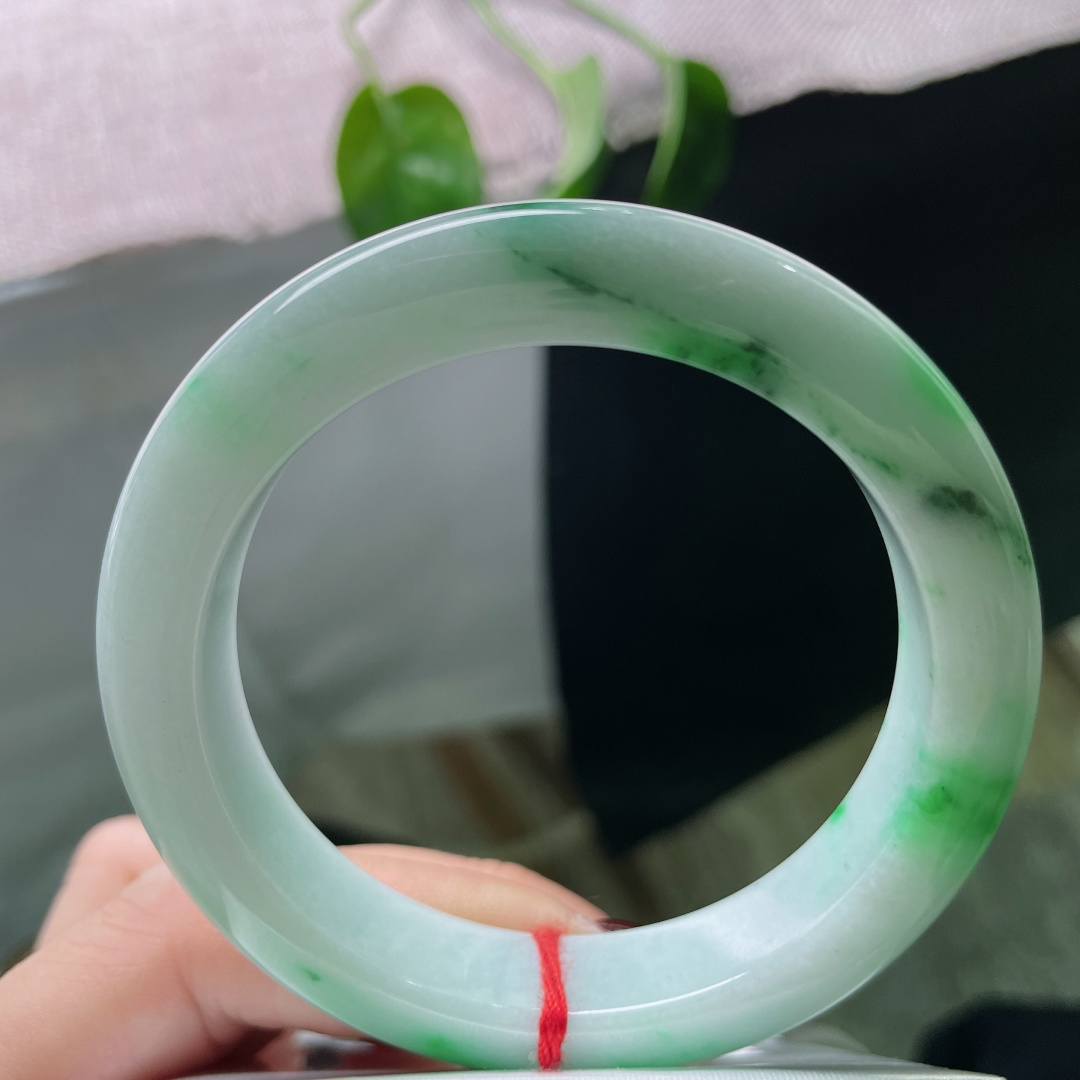 54.8/12.1/9.3，飘绿正圈，如春水初生，在光晕流转间凝住时光。无裂，ss50793a