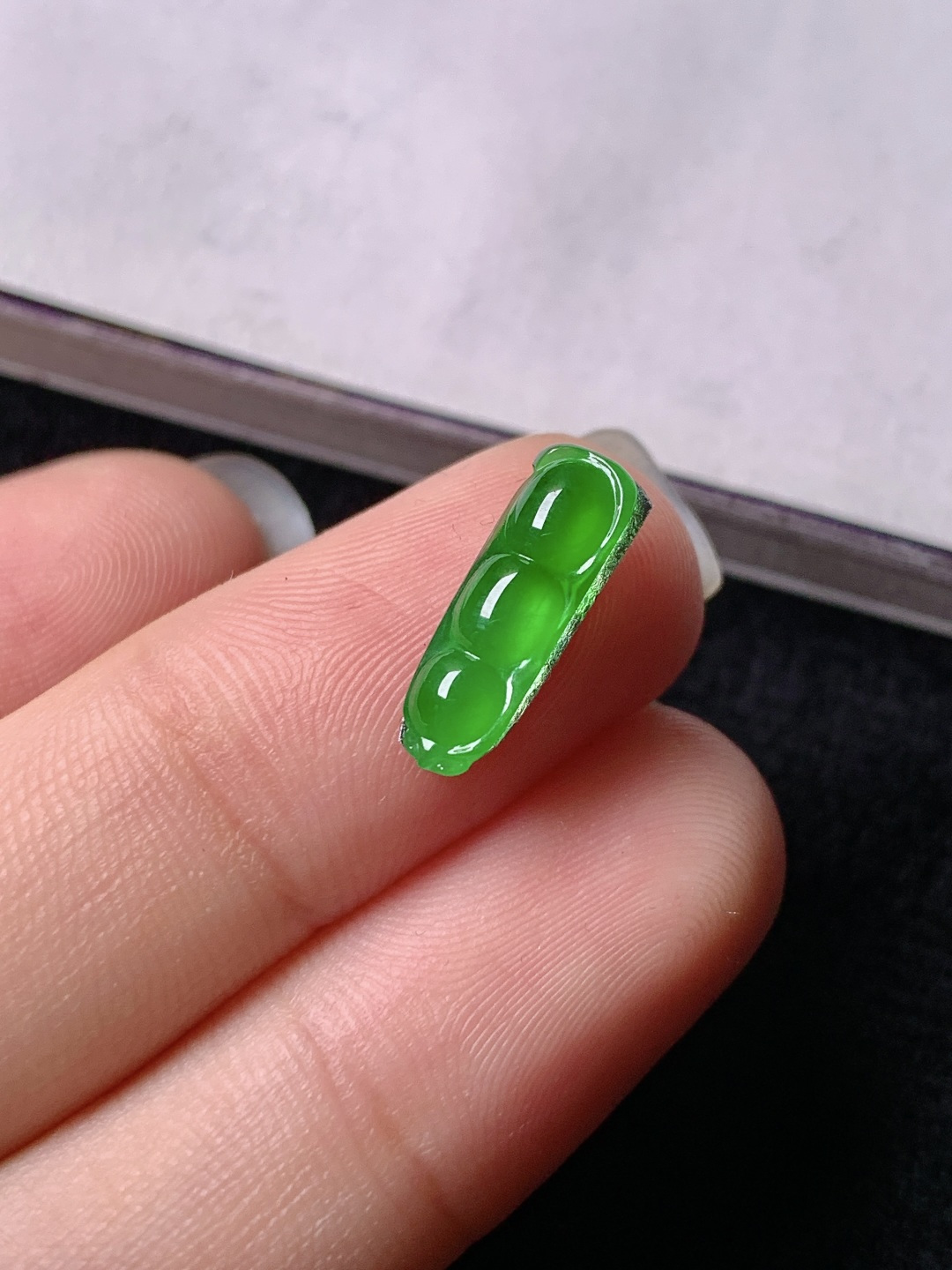 ️冰绿福豆，色泽浓艳，0417尺寸13.6*4.5*2.3