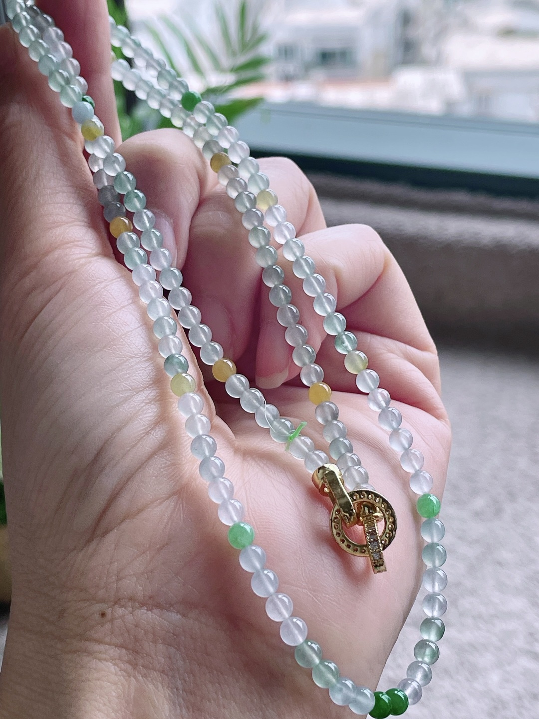 【珠子】冰多宝珠链圆珠珠子珠链【说明】缅甸 性比高  【尺寸】4mm，31cm【重量】17.2克