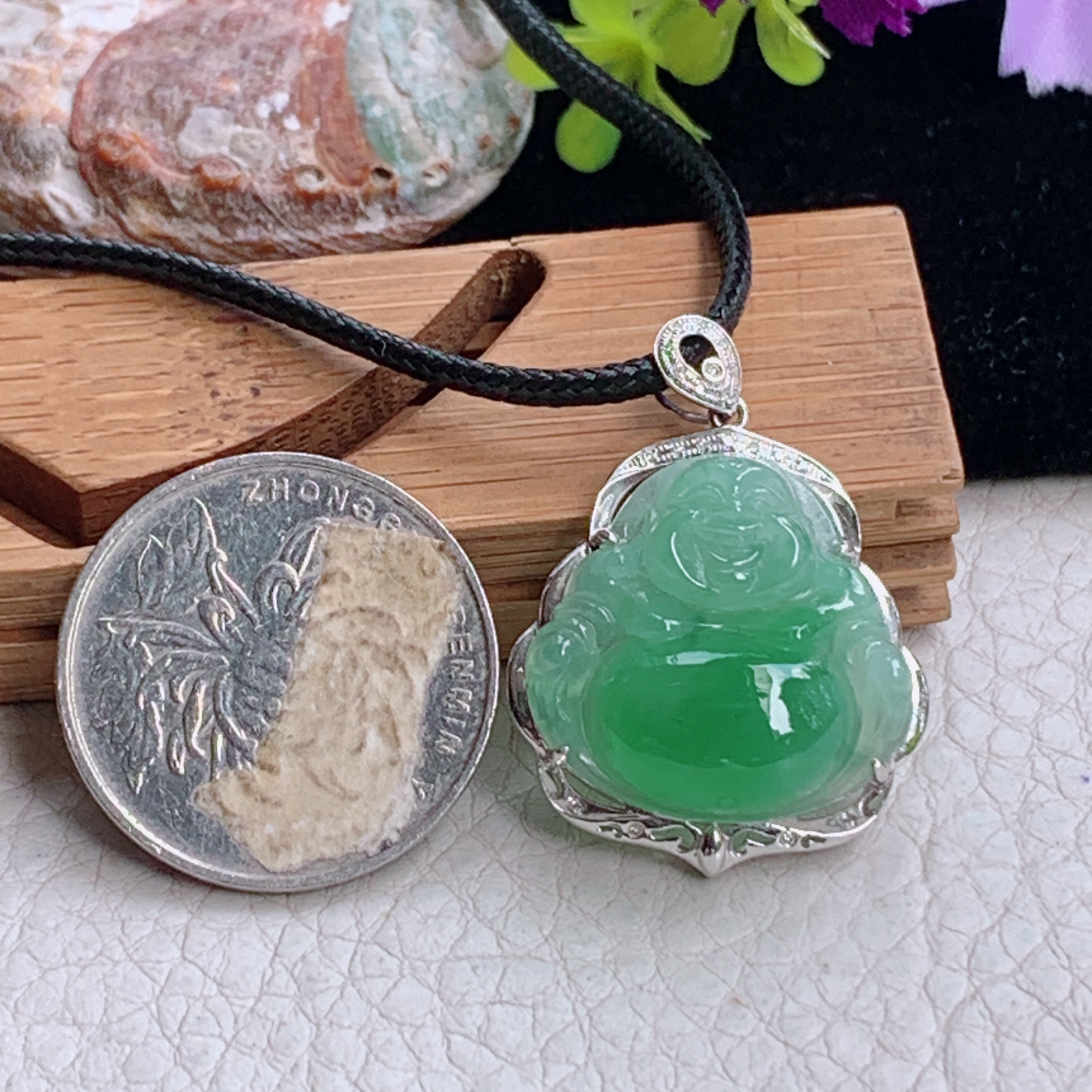 zz3实拍连金32*23.8*8天然缅甸翡翠冰飘绿佛公吊坠 镶金弥勒佛玉坠