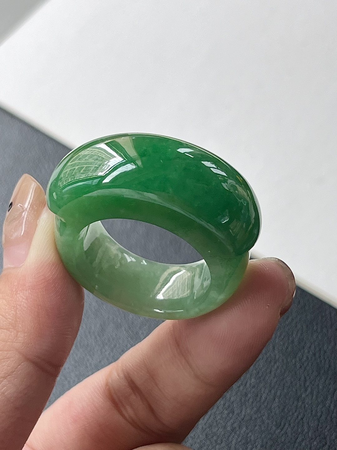 圈口：24.5️【指环】种老细腻，色阳浓郁起胶尺寸：20.5*13*8.9,asd1416