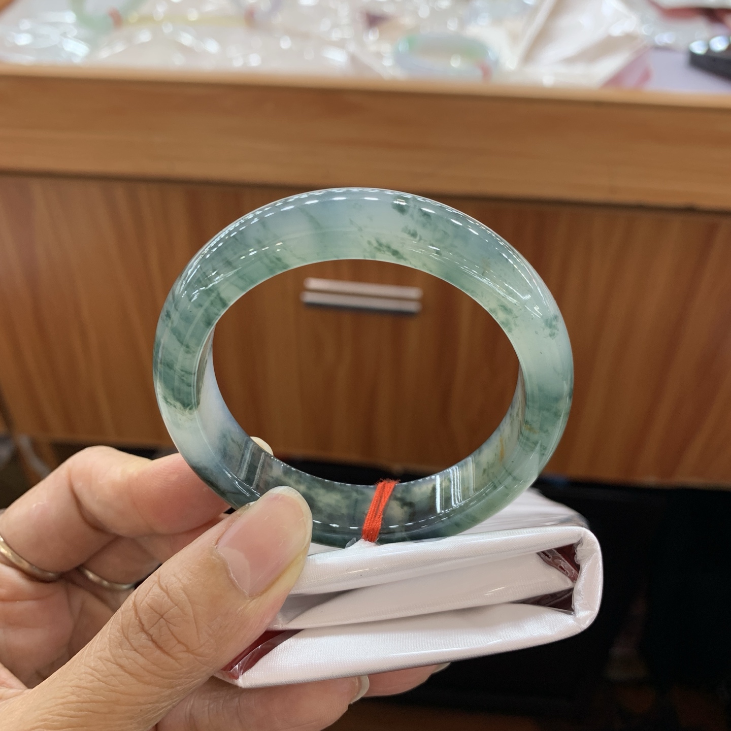 041638GX冰飘花正圈翡翠手镯53-13-8.3