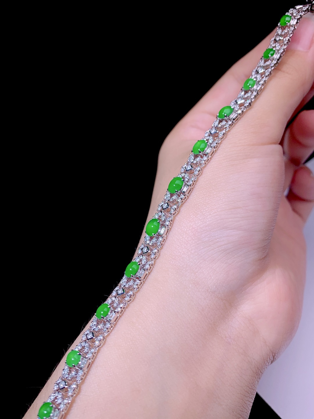 ️超值五位数喜询冰阳绿蛋面手链18k金钻镶嵌，5.5-4.5