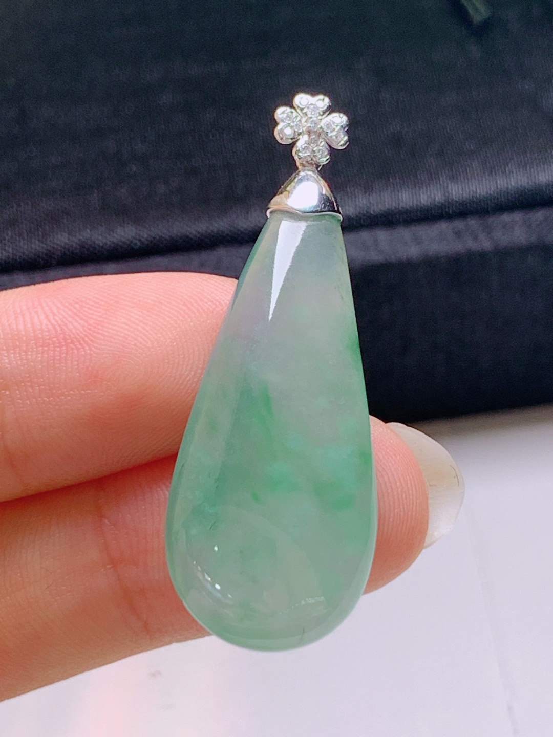 ️ 冰种飘花水滴吊坠，水润饱满，飘花灵动，裸石34.7-14.2-6.340.9