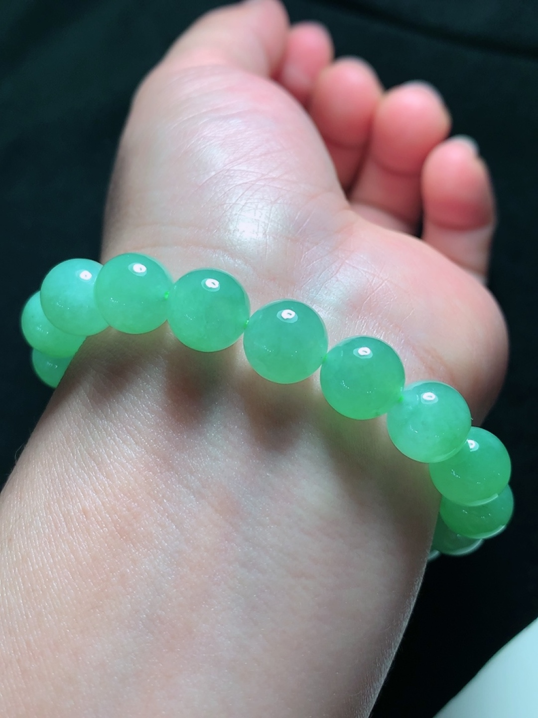️冰绿手串，种老水头好，又冰又润，饱满大气，尺寸：9.7mm19粒，ss50182a
