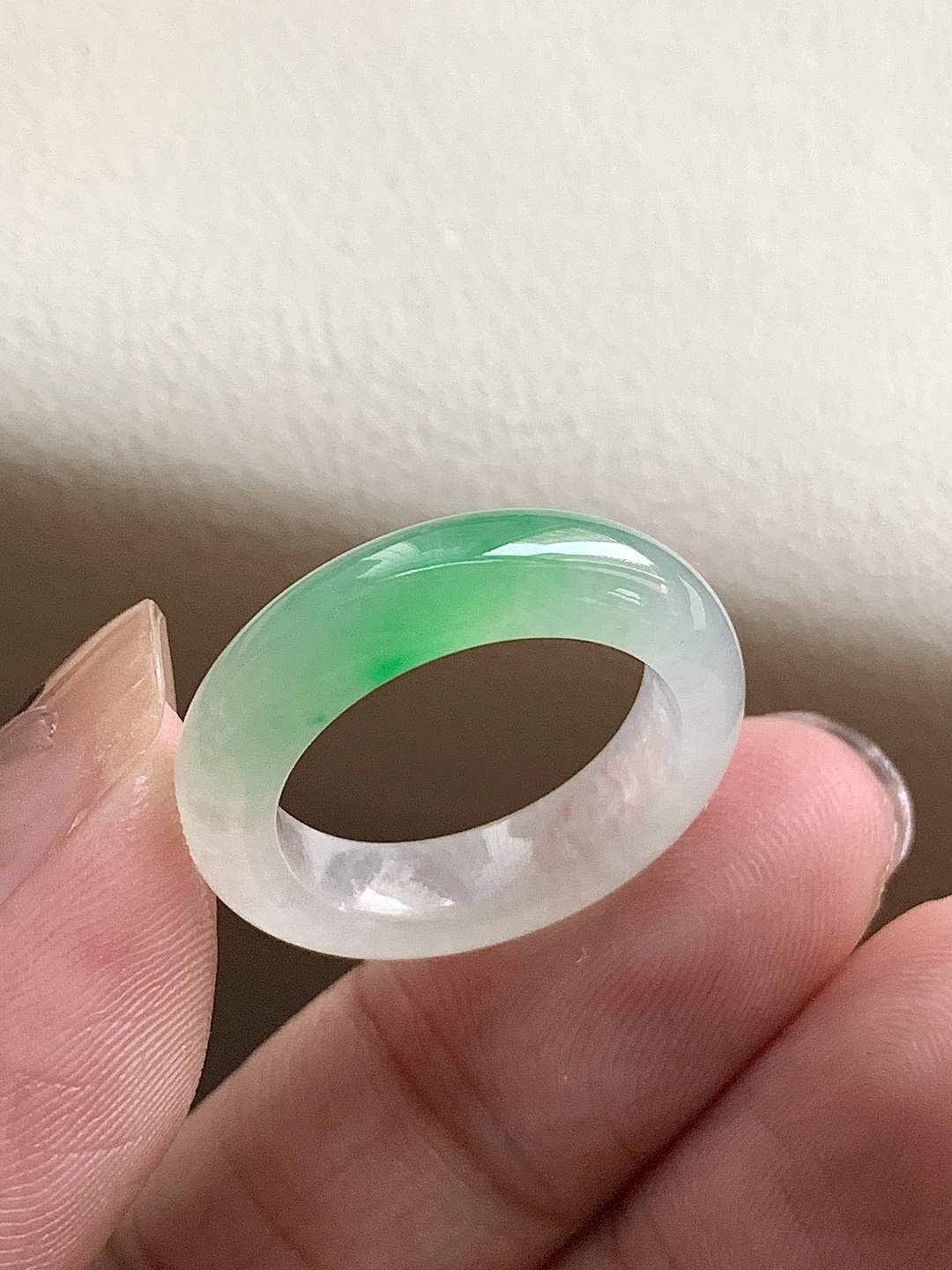 指环，飘花灵动，种老细腻形体佳，16.4*5.1*3.8,asd10417