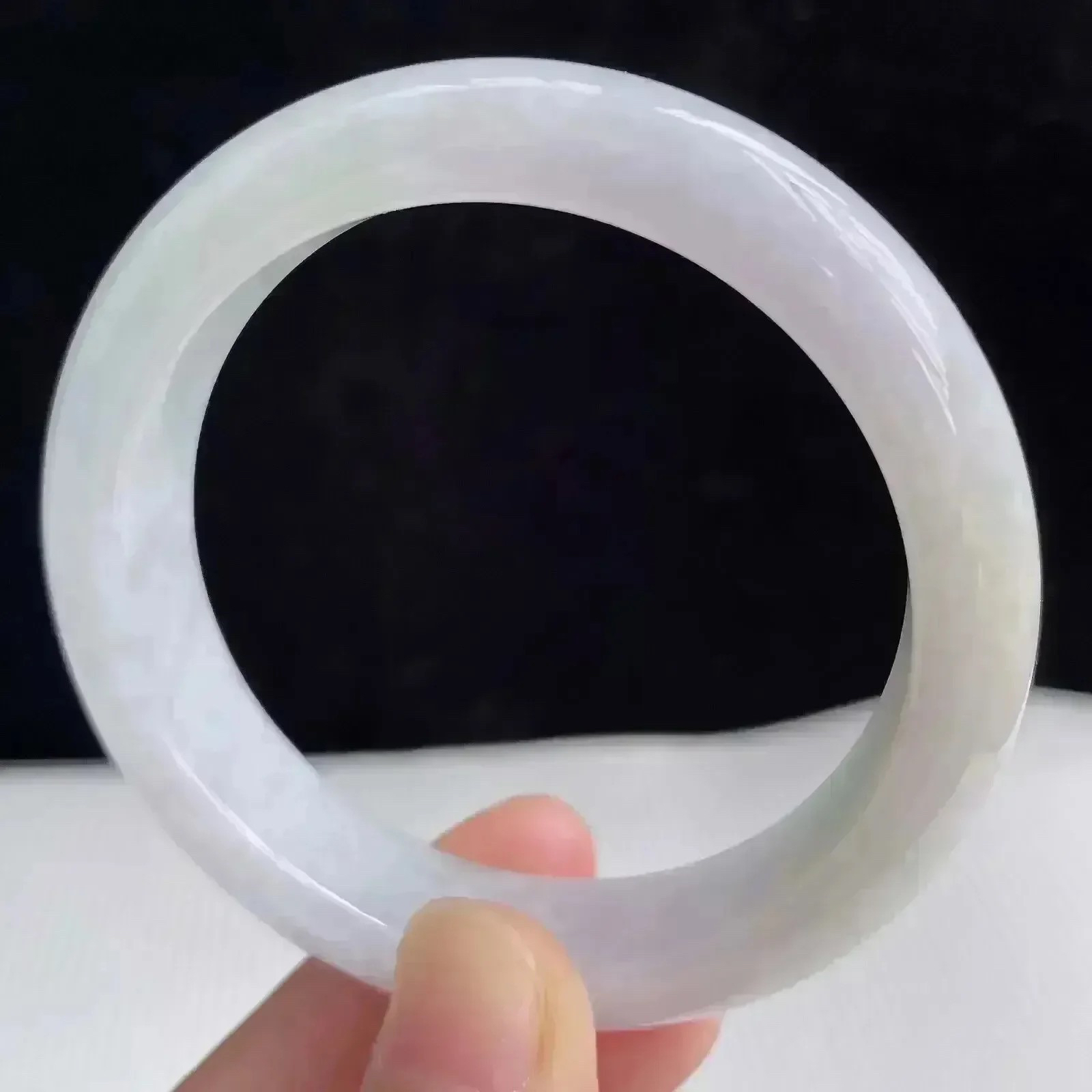 翡翠A货水润好种水52mm正圈手镯 48.48克