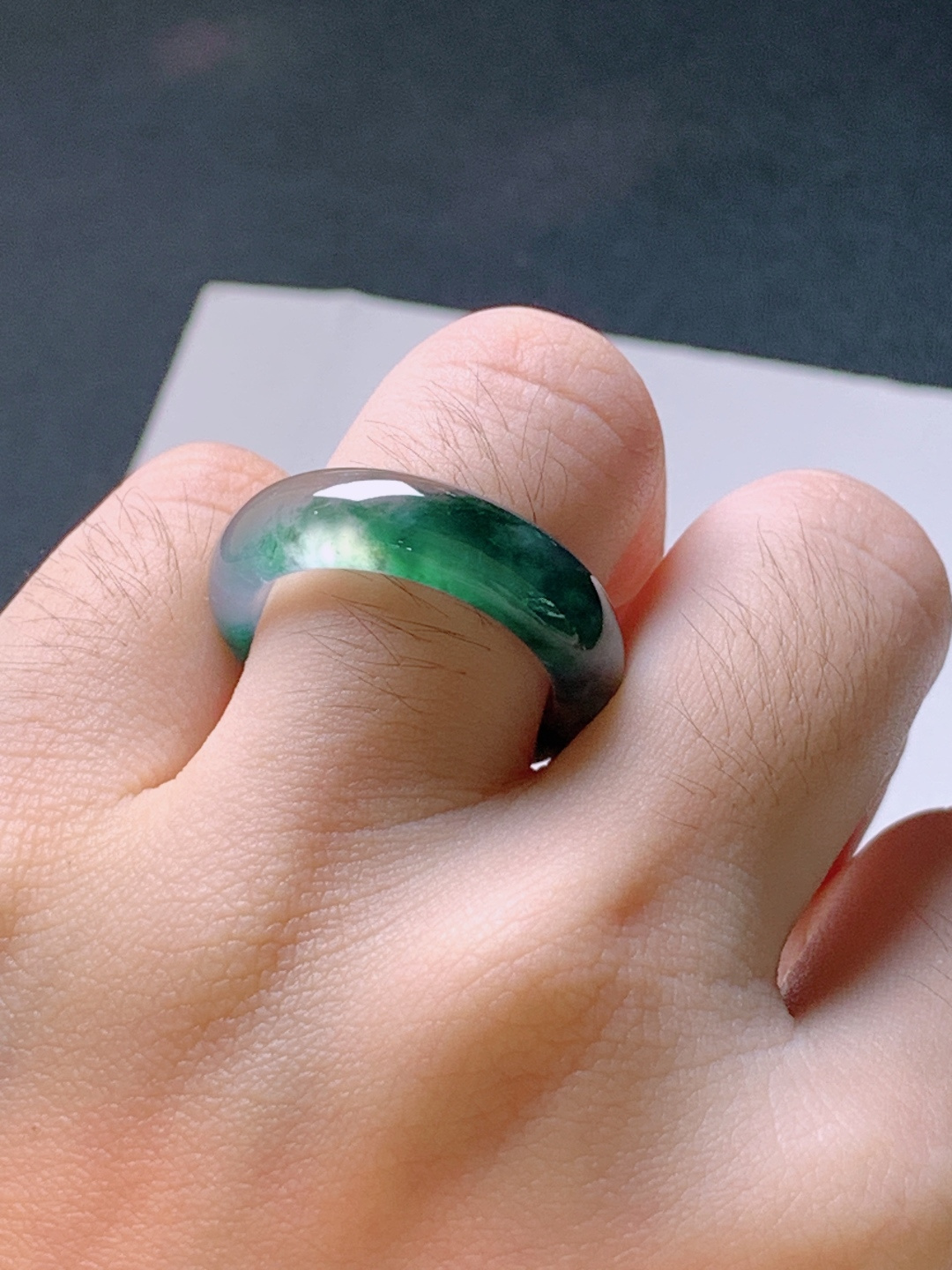 ️ 冰种飘花指环，冰透水润，飘花灵动，无裂，裸石24.9-6.3-4.1，圈口14