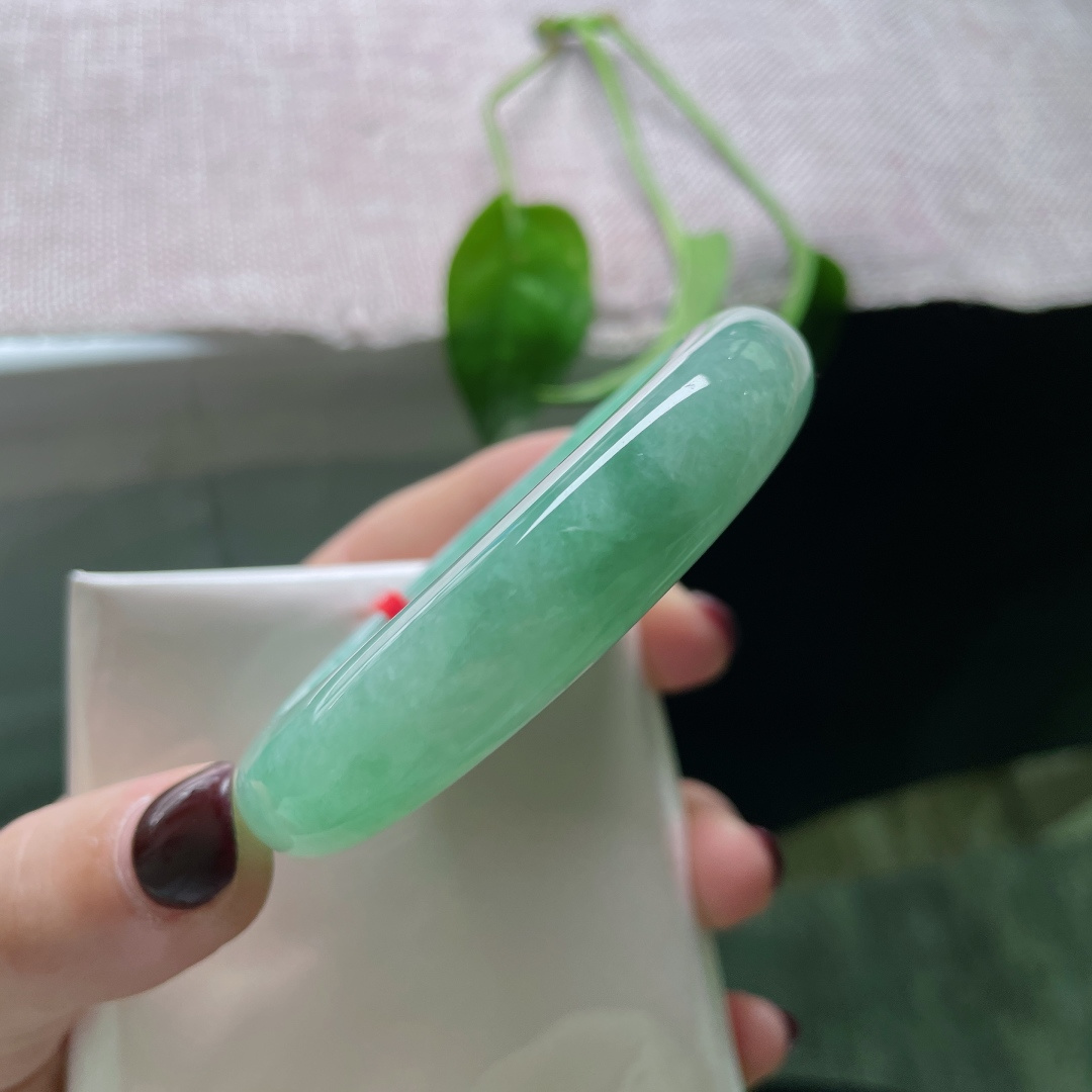 53.8/12.7/8.5，绿底正圈，举足轻晃间仿佛荡漾起阵阵涟漪，温柔仙美，棉纹，ss50862a