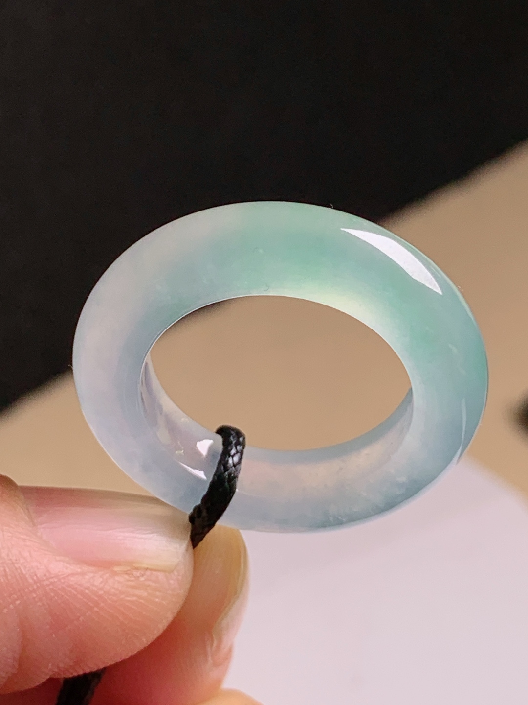 ️ 冰种指环，冰透无裂，蓝底漂亮，裸石27-5.7-4.9，圈口15