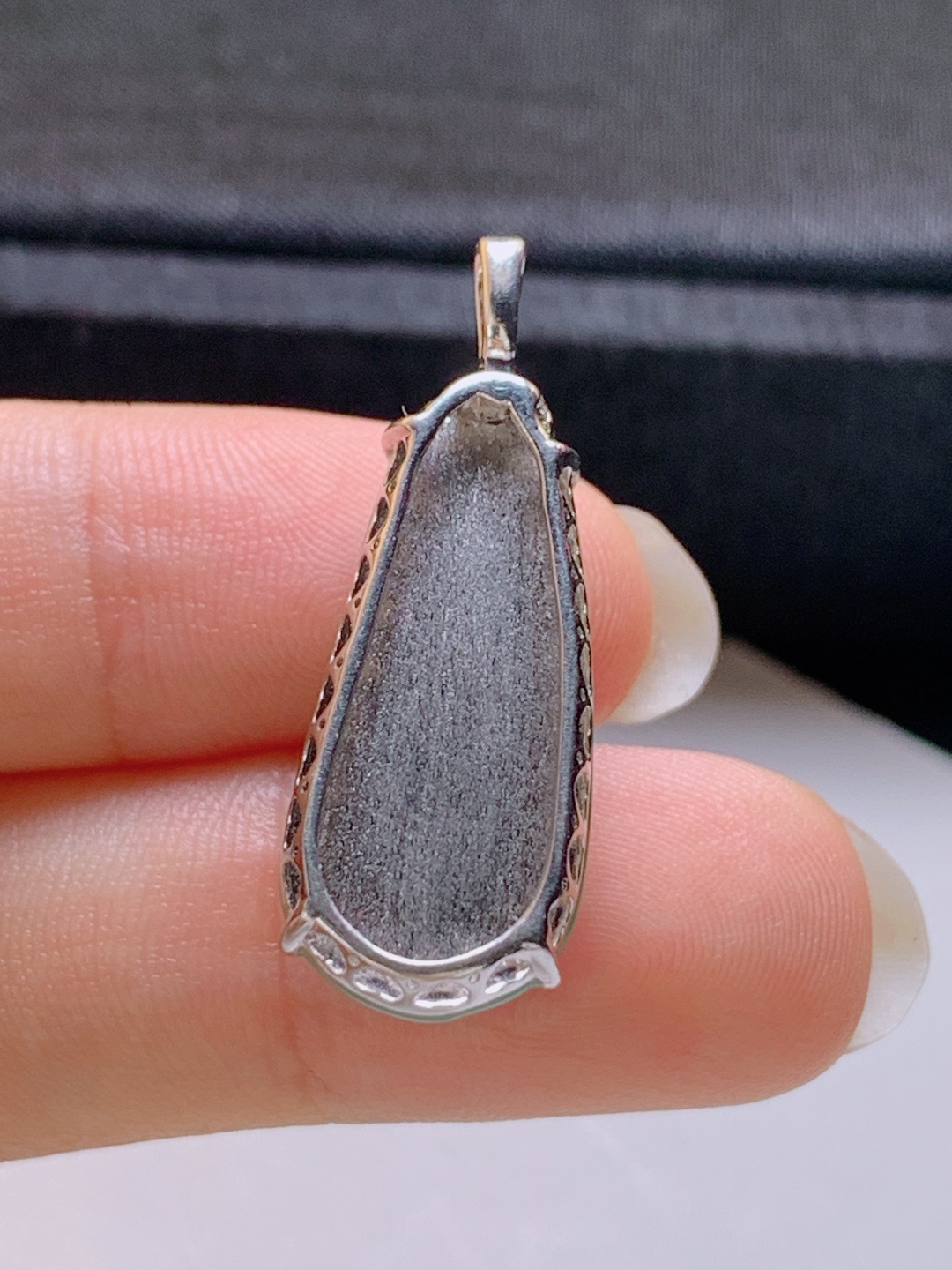 ️ 冰阳绿福豆吊坠，无裂色阳水润，裸石23.7-10.9-5.729.9-8.1