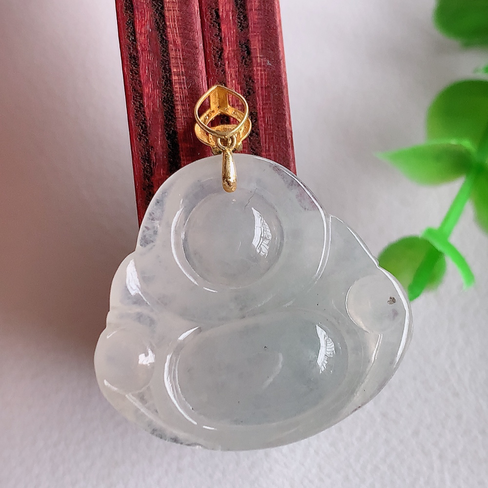 18k金扣冰润佛公挂件 玉质细腻  精雕弥勒佛，笑佛福耳垂肩，面相喜庆，开怀大笑，憨态可掬。惟妙惟肖，寓意福禄双全，吉祥美满，笑口常开 W01.16 尺寸：24-26-5mm