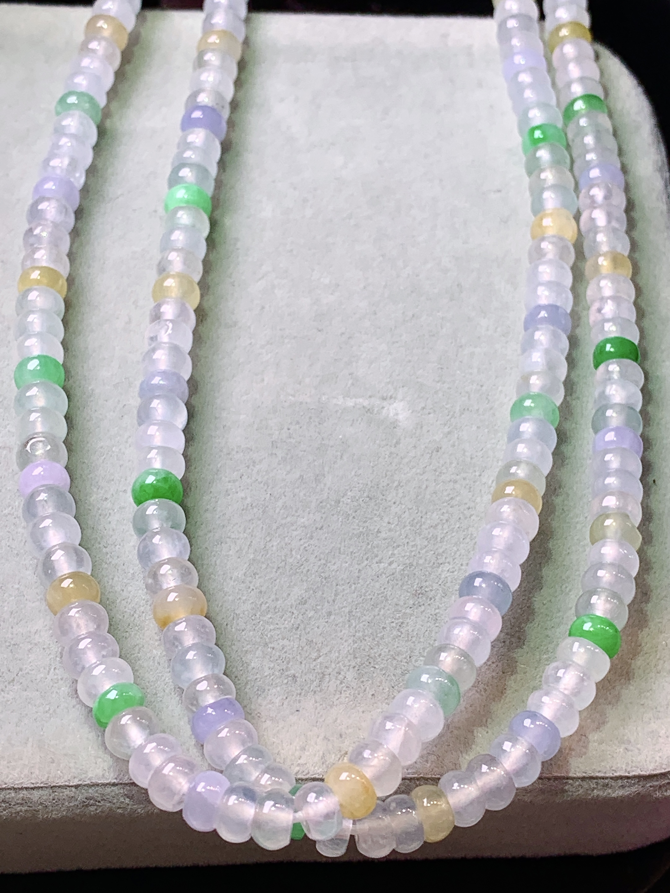 多彩算盘珠项链 玉质细腻 色泽艳丽清新 水润亮眼 整体尺寸4.5*3c5
