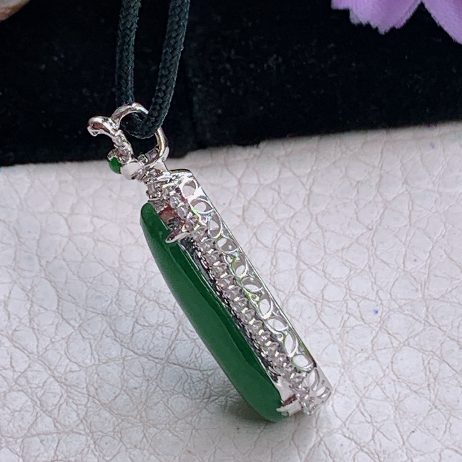 zz3实拍连金36.5*13*7.7天然缅甸翡翠满绿18k金豪华镶嵌福瓜吊坠高贵锁骨坠