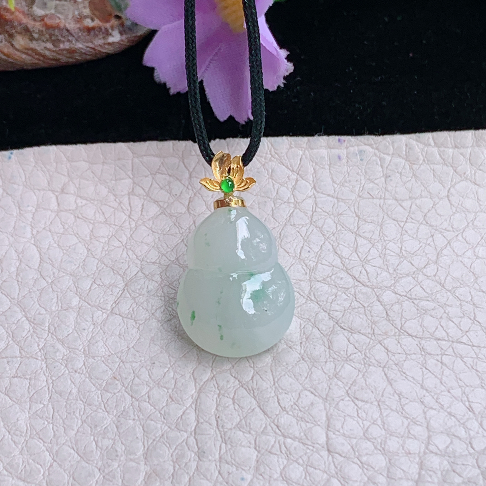 zz3实拍连金28*15.8*7天然缅甸翡翠冰飘花胡芦吊坠 镶金福禄毛衣坠