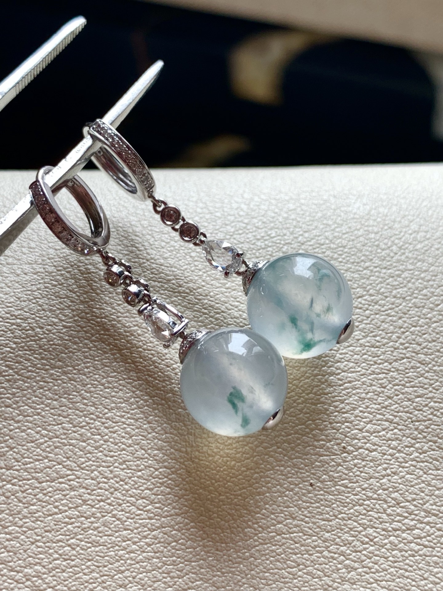 ️【18k金镶嵌珠子耳坠】飘花灵动，种老细腻形体佳，成品：34*10.7，裸石：10.7，a324