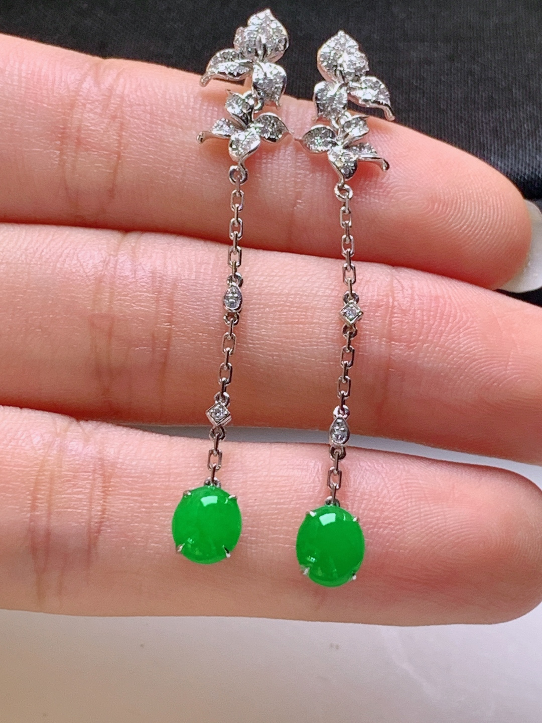 ️ 冰阳绿旦面耳坠，色阳水润，裸石6.3-5.4-2.5