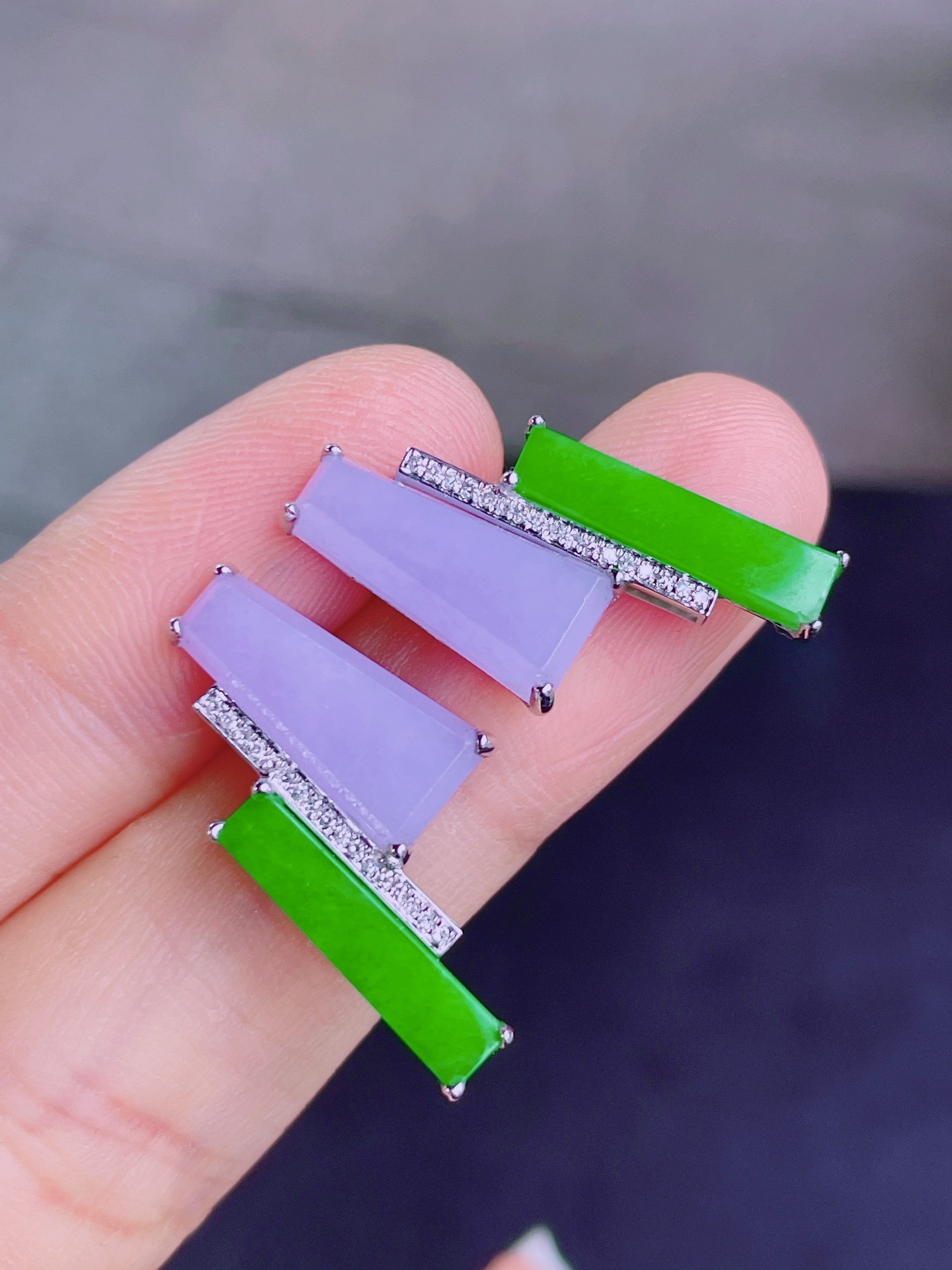 ️高冰绿紫牌耳钉 晶莹剔透，新颖时尚，无裂，11-7-3