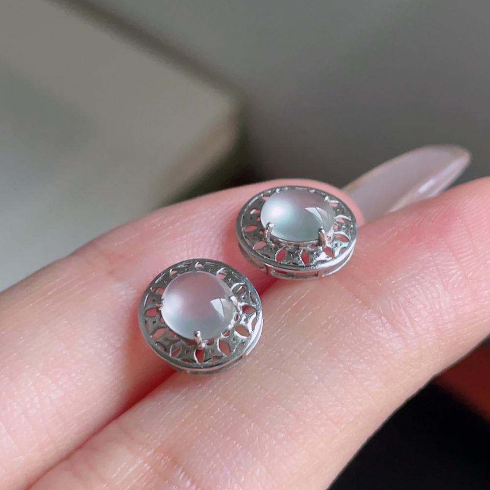 ️ 蛋面耳钉，冰润通透，种老起光，18k金镶嵌，尺寸 5.7/5.3/2.5