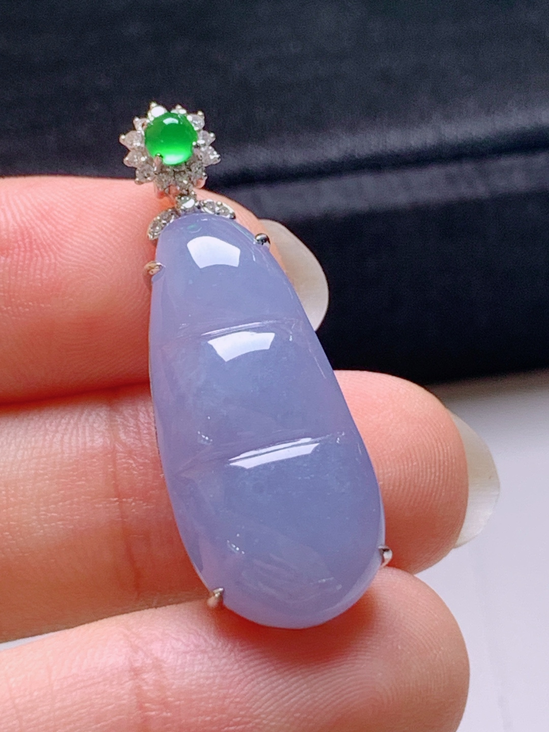 ️ 福豆吊坠，无裂色正饱满，裸石26.3-12.4-5.934.2-7.8