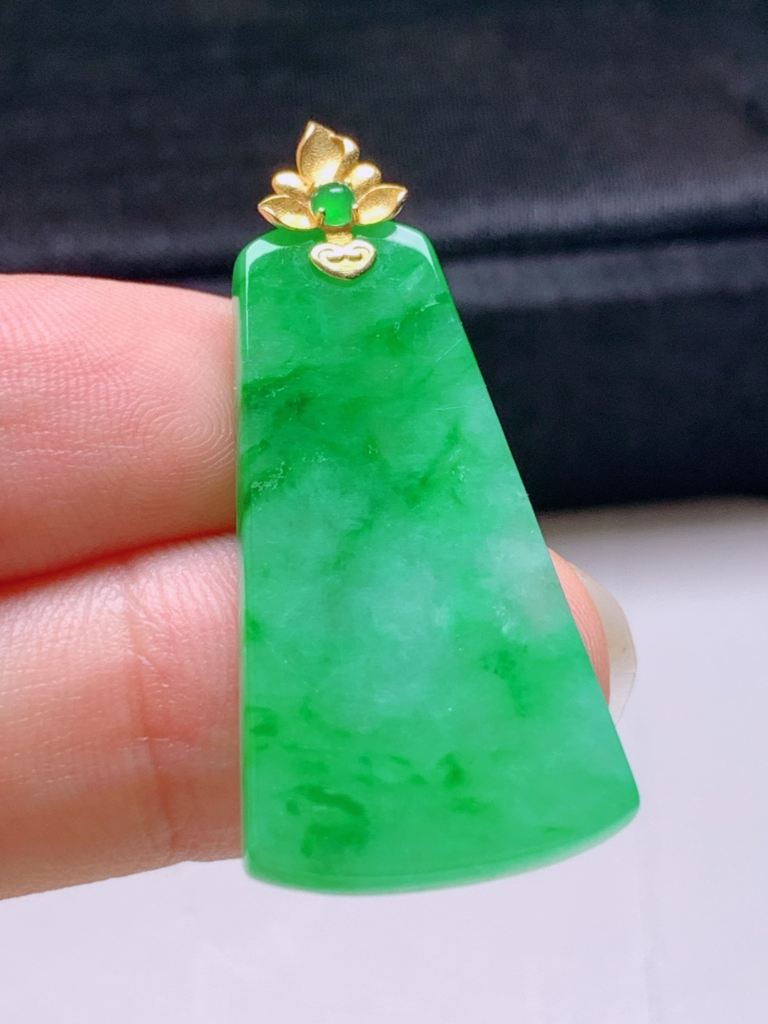 ️ 冰阳绿无事牌吊坠，无裂色阳，裸石32.3-17.3-3.637.1