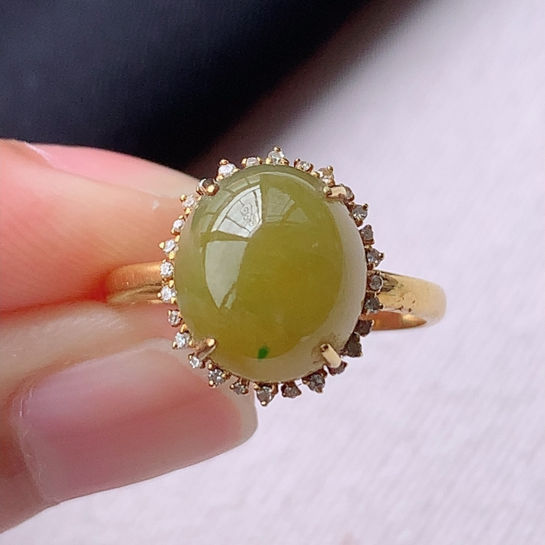 ️️冰黄女戒，底子细腻水润，佩戴优雅灵气，10.7-9.5-7.8