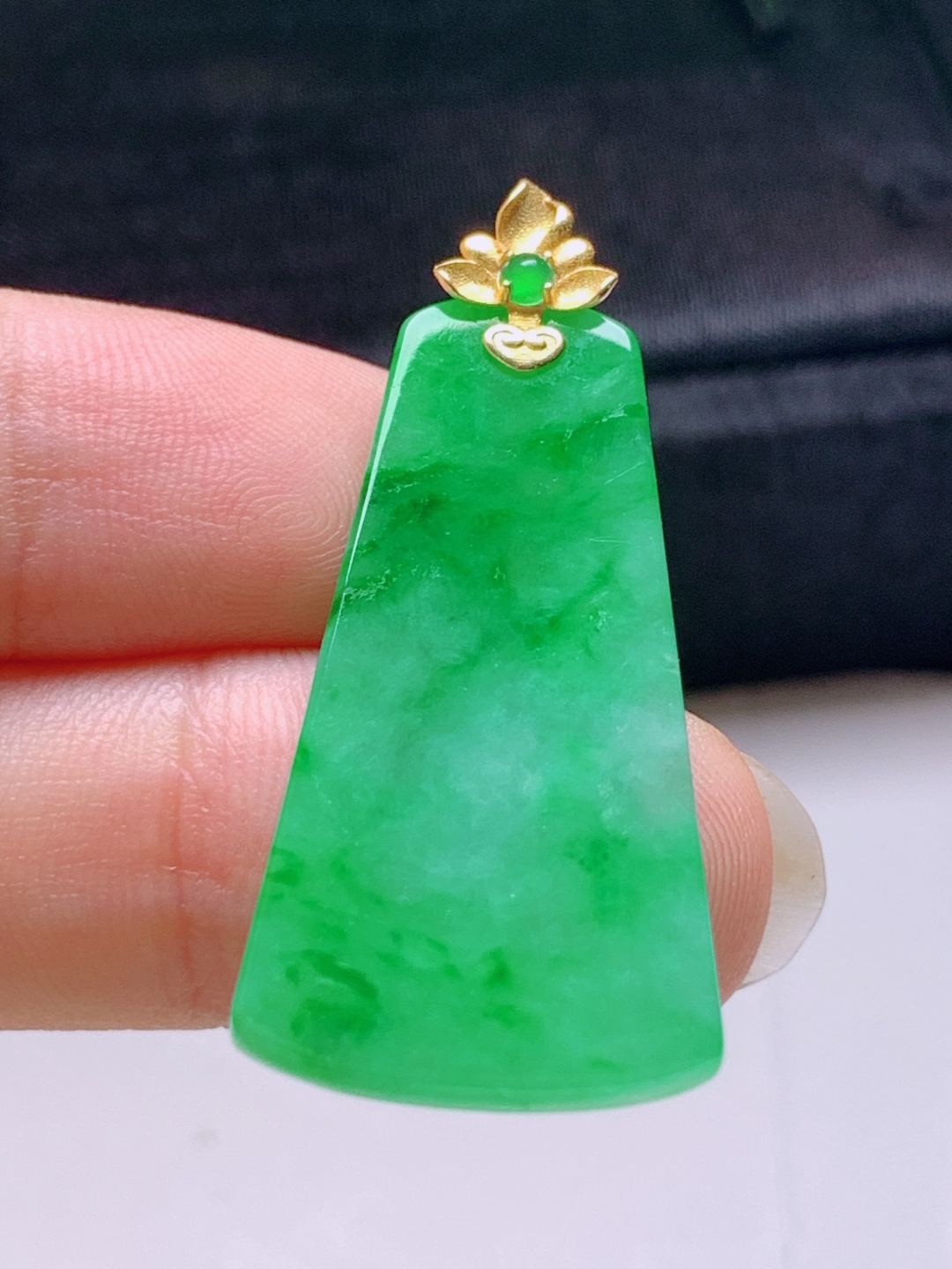 ️ 冰阳绿无事牌吊坠，无裂色阳，裸石32.3-17.3-3.637.1