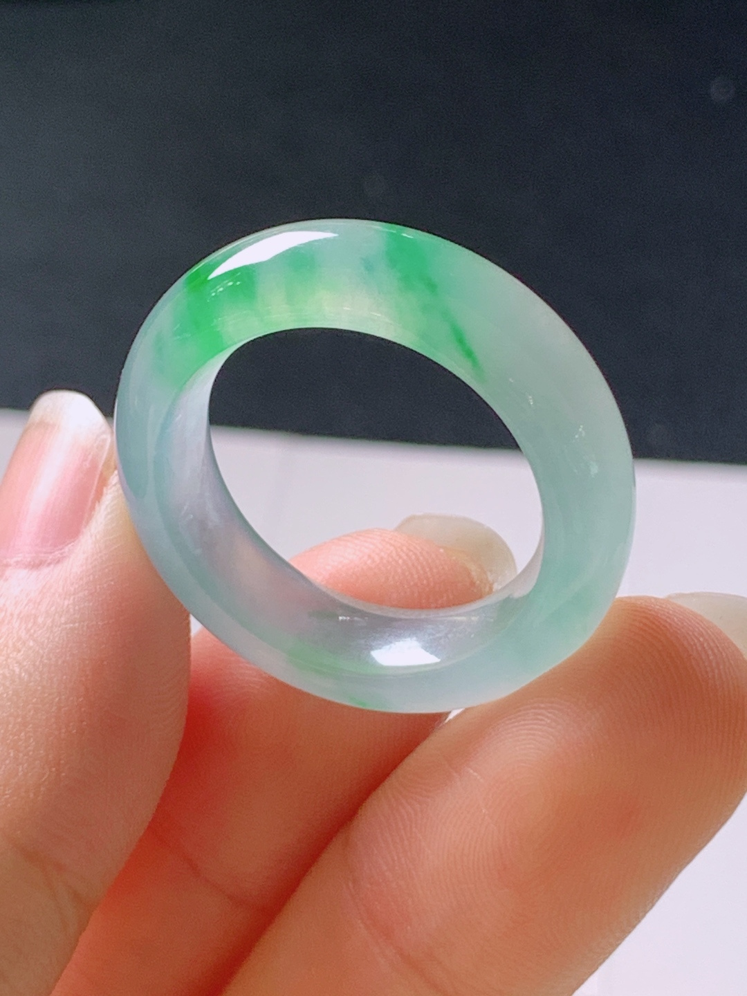 ️ 冰种绿指环，无裂翠绿水润，裸石27.3-7.1-4.3，圈口18