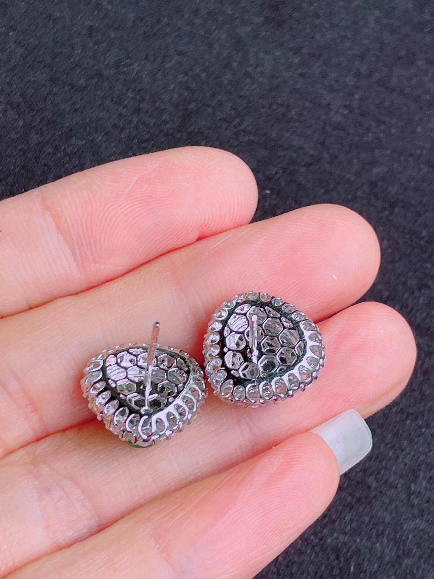 ️超值，高冰绿葫芦耳钉 晶莹剔透，新颖时尚，无裂，9-5-3