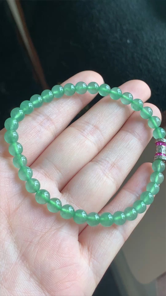 ️翡翠精品，珠链手串，冰绿，无裂，尺寸5.4x417