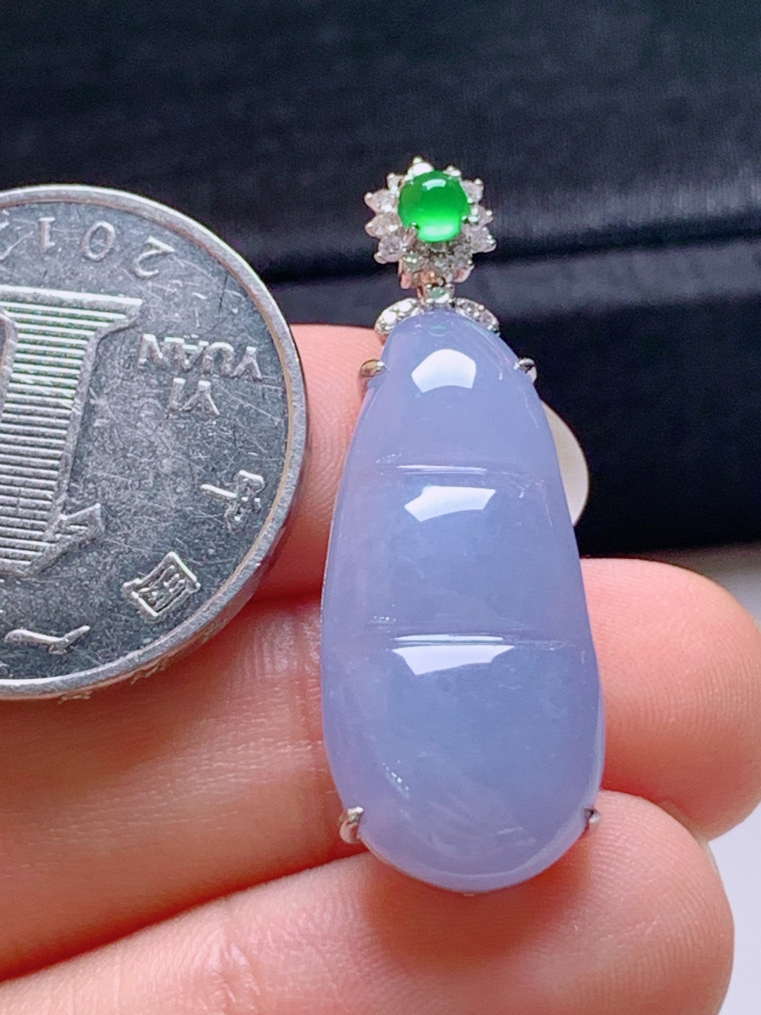 ️ 福豆吊坠，无裂色正饱满，裸石26.3-12.4-5.934.2-7.8