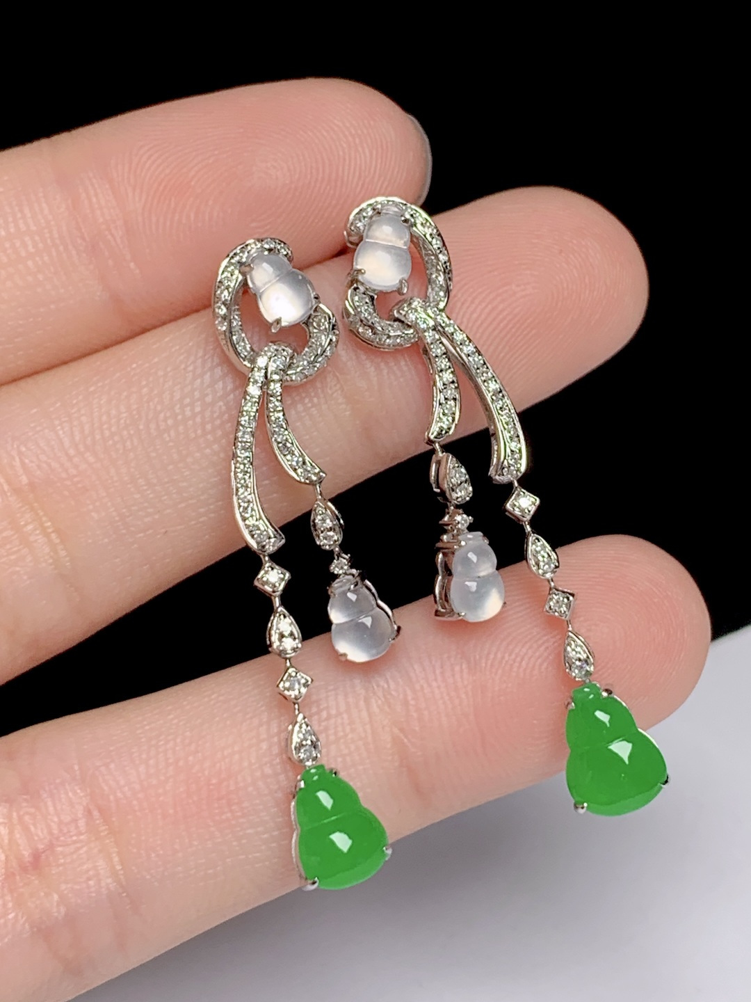 ️冰阳绿葫芦耳坠，18k金钻镶嵌，7.3-5.5