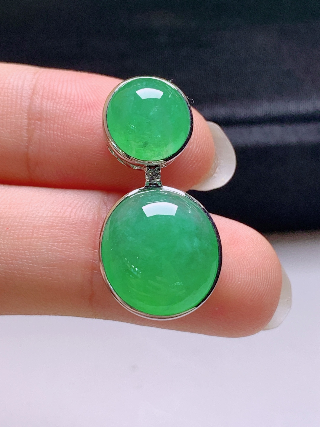 ️ 冰阳绿旦面吊坠，无裂色阳饱满，裸石14.3-13.6-6.227.6-7.3