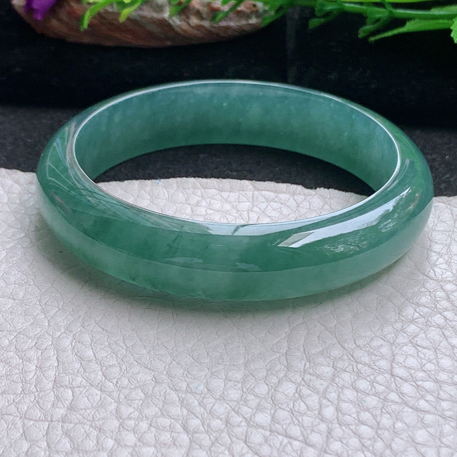 js实拍58*13.6*7.8平安镯 天然缅甸翡翠a货手镯冰油绿正圈玉镯子