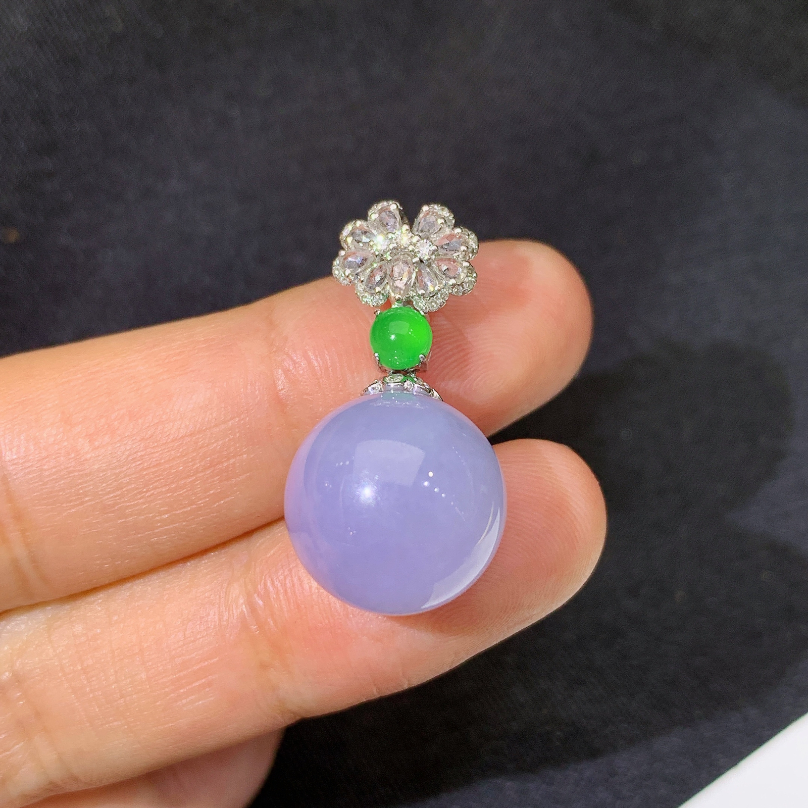 紫罗兰圆珠吊坠，18k金镶嵌，温润细腻，颜色鲜艳，Cj  尺寸26.9*13.4