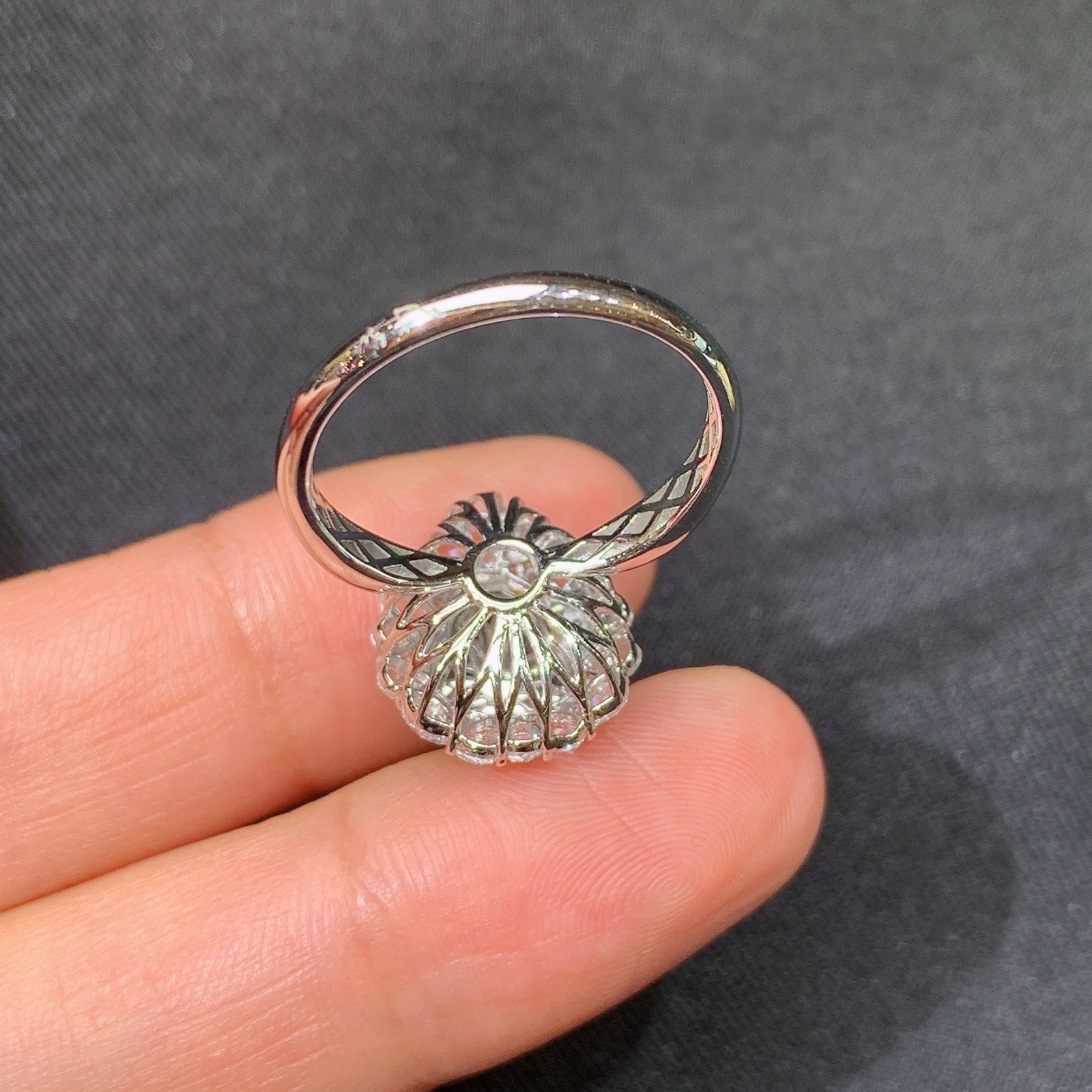 冰阳绿葫芦戒指，18k金镶嵌，简约时尚，冰润色阳，种水足，Tl 尺寸8.4*7.1*3.3