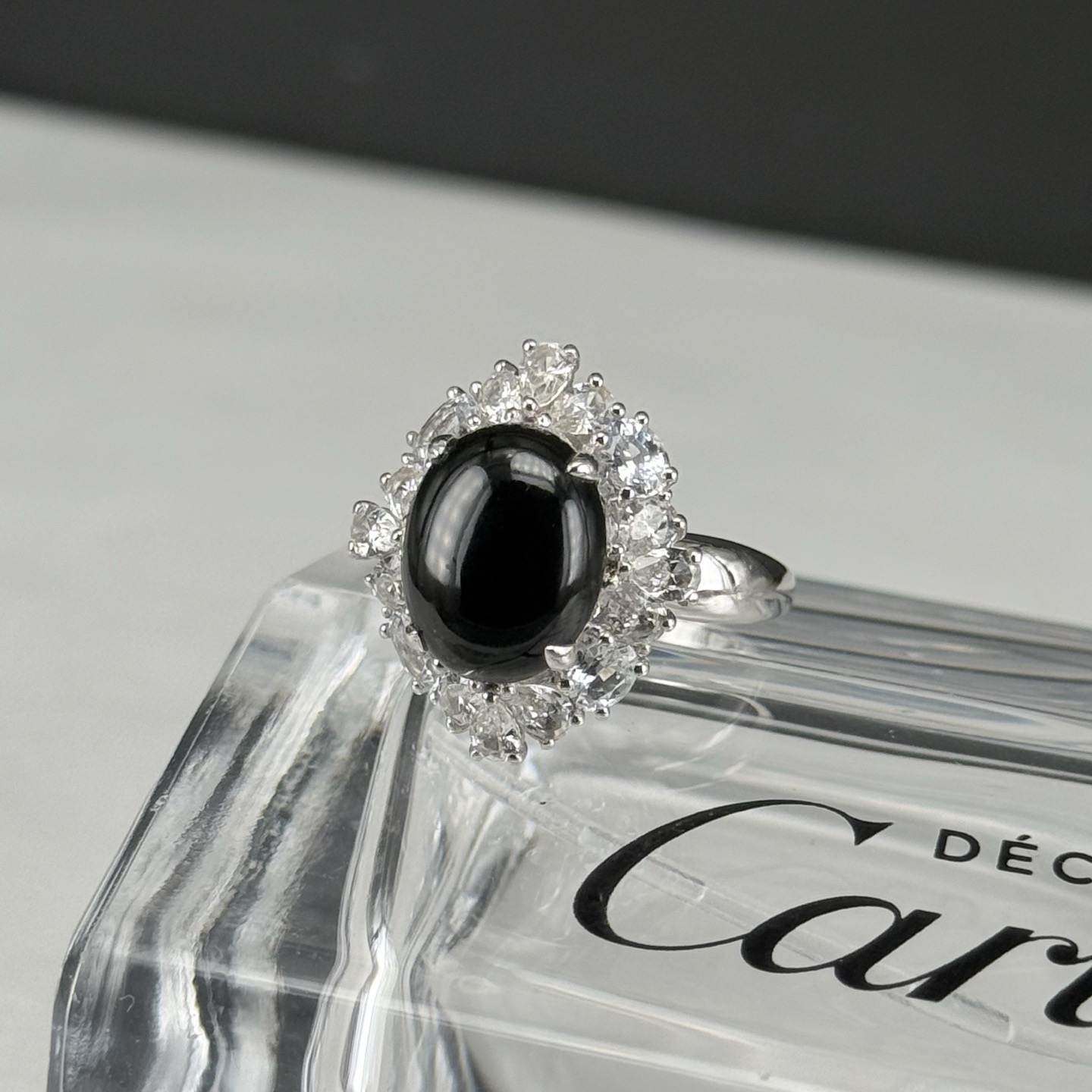 精品18k墨翠女戒 种好色正 黑度极好 打灯通透 油性十足  尺寸20.3