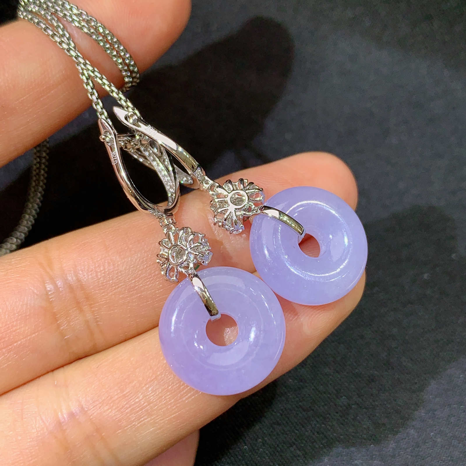 冰紫罗兰甜甜圈耳坠，18k金镶嵌，温润细腻，颜色鲜艳，Cj 尺寸15.4*5