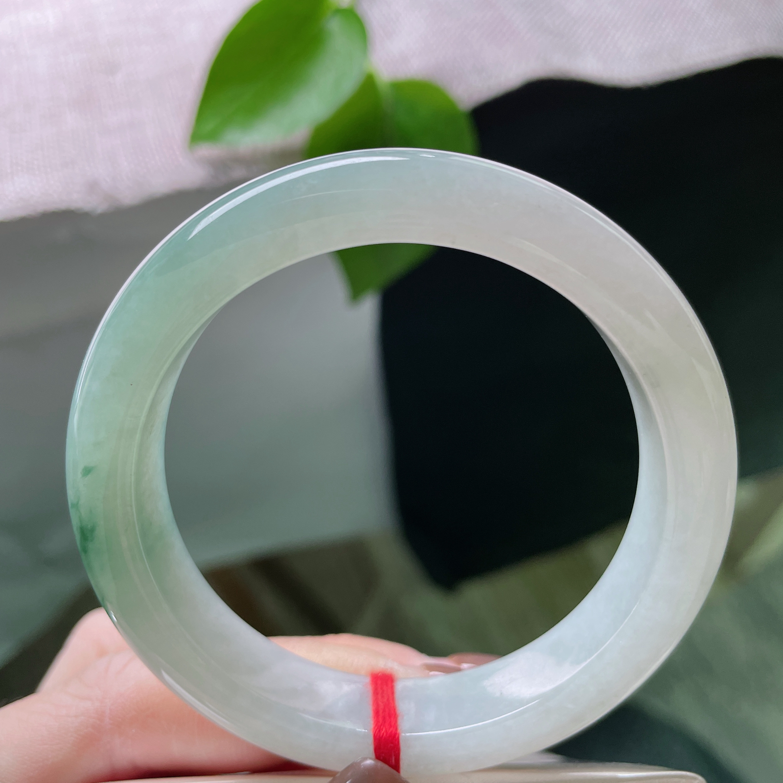 55.8/12.7/8.8飘花正圈，贵气，灵动雅致，耐看..