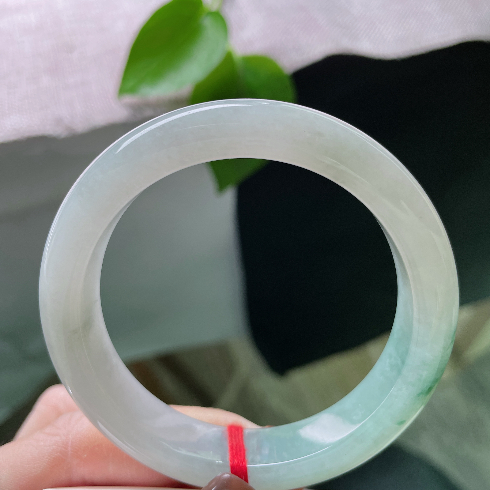 55.8/12.7/8.8飘花正圈，贵气，灵动雅致，耐看..