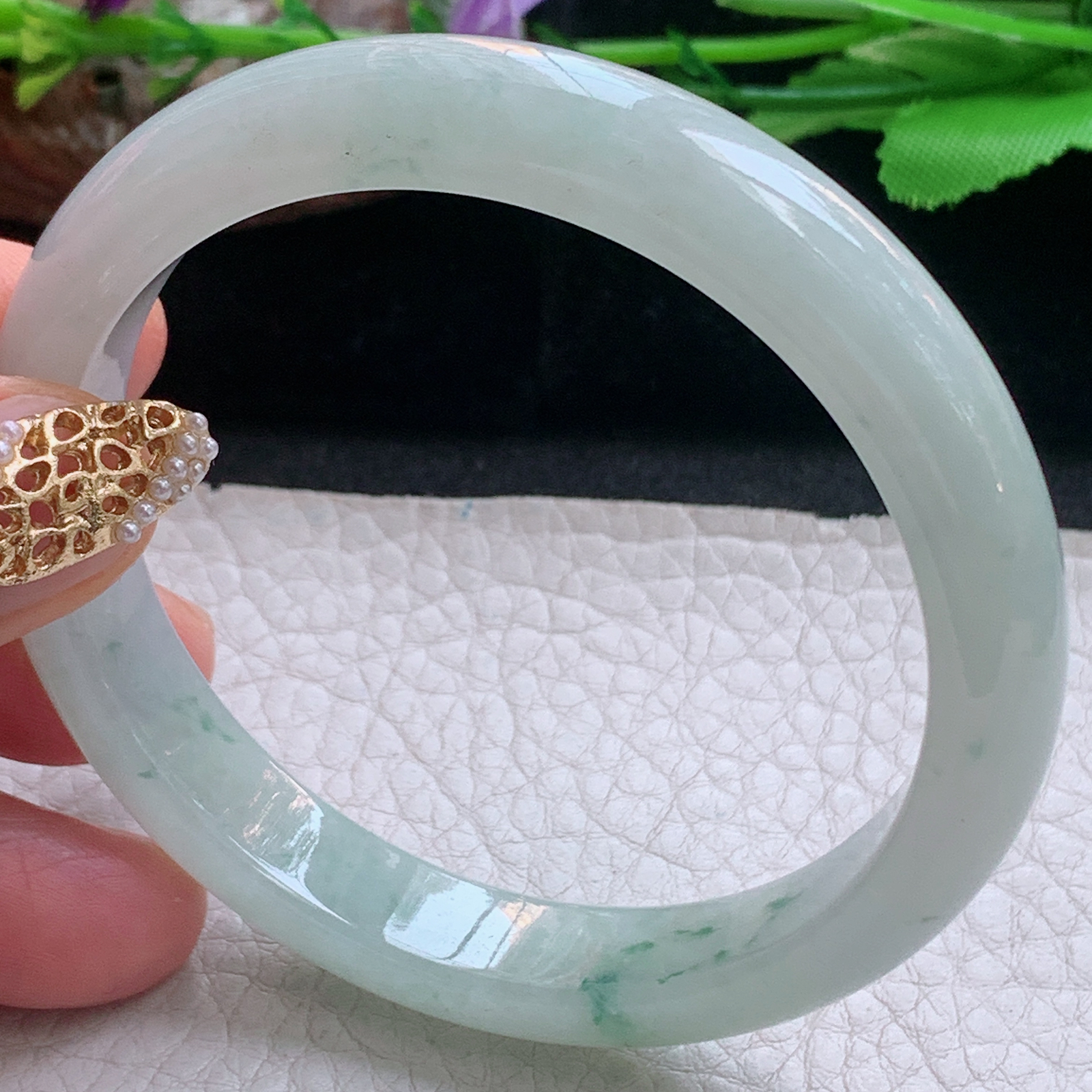 xx实拍56*10.5*7.5平安镯 天然缅甸翡翠a货手镯飘花秀气正圈叮当镯